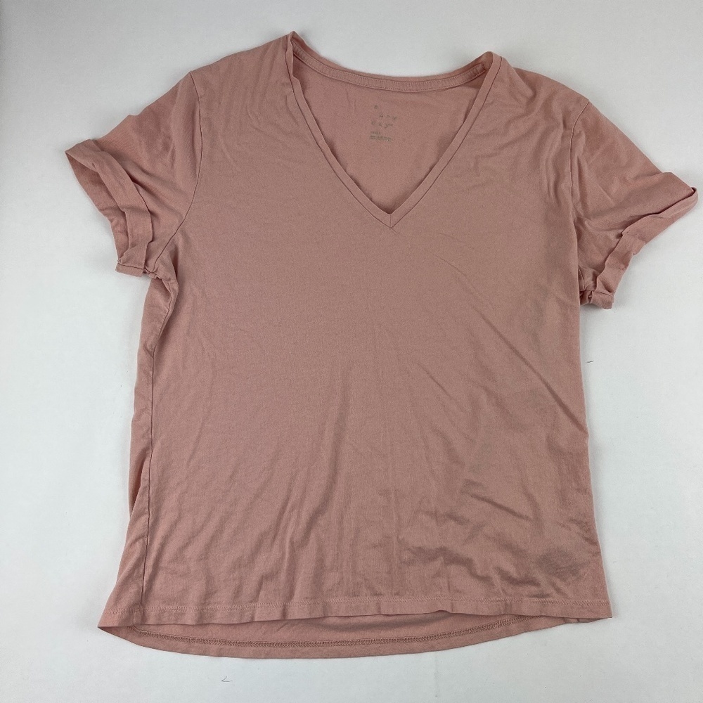 A New Day Tshirt Womens Small Pink Vneck Short Sleeve
